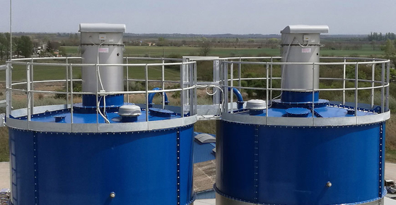 Stainless Steel Casing Dust Collector Filters Cylindrical Shaped For Powdery Silo